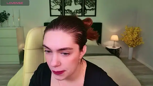 Snapshot of DaniellaLovely chatting on October 28, 2025, 11:20 am DaniellaLovely online show from October 28, 2025, 11:20 am