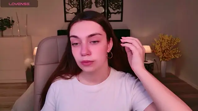 Snapshot of DaniellaLovely chatting on November 6, 2025, 11:03 am DaniellaLovely online show from November 6, 2025, 11:03 am