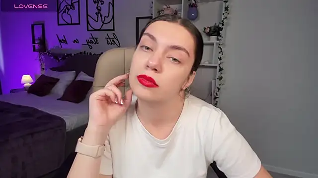 Snapshot of DaniellaLovely chatting on October 23, 2025, 10:58 am DaniellaLovely online show from October 23, 2025, 10:58 am