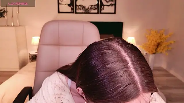 DaniellaLovely online show from February 16, 2026, 11:20 am