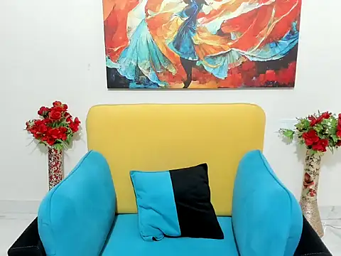 evaaelfiee online show from March 6, 2026, 4:29 am