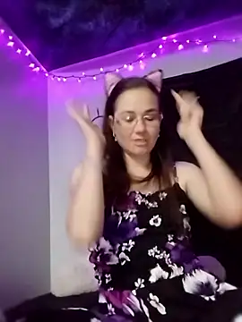 Snapshot of Cutebitch@xh chatting on April 14, 2026, 3:22 am Cutebitchxh online show from April 14, 2026, 3:22 am