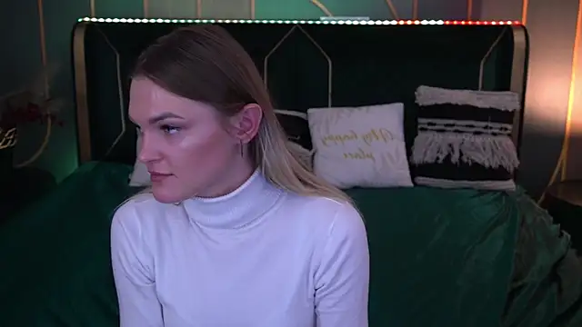 KateSly online show from November 5, 2025, 7:22 am