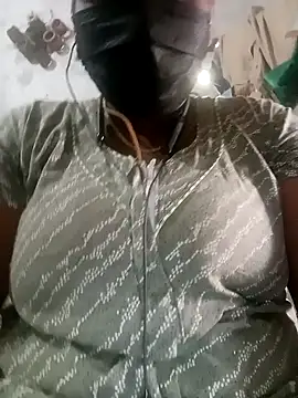 Snapshot of kavinila20 chatting on December 14, 2024, 5:29 am kavinila20 online show from December 14, 2024, 5:29 am