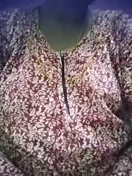 Snapshot of kavinila20 chatting on December 15, 2025, 7:09 pm kavinila20 online show from December 15, 2025, 7:09 pm