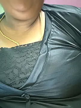 Snapshot of kavinila20 chatting on October 8, 2025, 4:08 pm kavinila20 online show from October 8, 2025, 4:08 pm