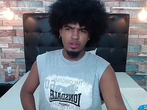 Snapshot of JaicobRuneer chatting on October 15, 2025, 12:31 am JaicobRuneer online show from October 15, 2025, 12:31 am