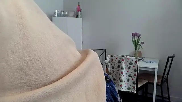 Snapshot of Kittyymaze1 chatting on March 3, 2026, 1:18 pm Kittyymaze1 online show from March 3, 2026, 1:18 pm