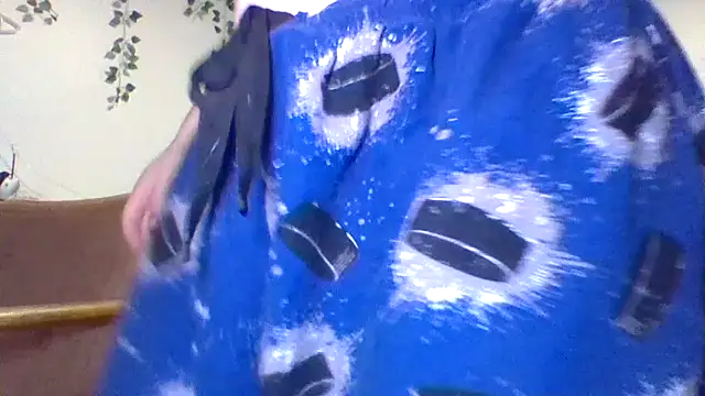 Kittyymaze1 online show from November 30, 2025, 3:24 pm