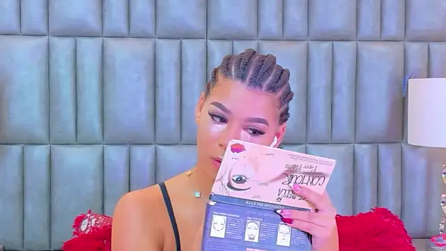 TiaraRosse online show from March 18, 2026, 12:19 pm