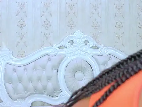 TiaraRosse online show from September 14, 2025, 12:16 pm