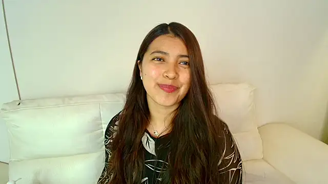 Rebeca Williams  online show from February 17, 2025, 11:33 pm