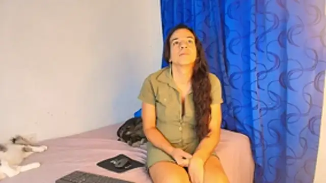 Snapshot of Oh_Tique chatting on November 2, 2025, 7:30 pm Oh Tique online show from November 2, 2025, 7:30 pm