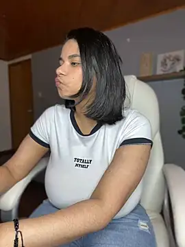 Snapshot of Isabella_boobd chatting on January 3, 2025, 4:06 pm Isabella boobd online show from January 3, 2025, 4:06 pm