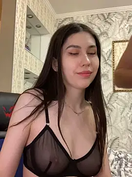 LushLuna online show from January 16, 2025, 3:45 pm