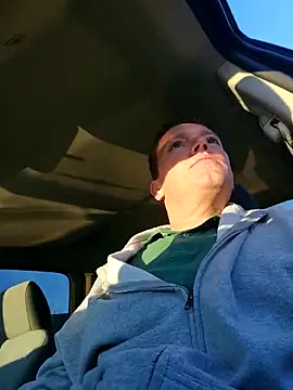 Snapshot of Bigtater1999 chatting on November 28, 2025, 12:38 pm Bigtater1999 online show from November 28, 2025, 12:38 pm