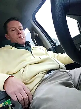 Snapshot of Bigtater1999 chatting on December 2, 2025, 12:40 pm Bigtater1999 online show from December 2, 2025, 12:40 pm