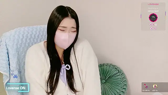 Snapshot of yukinko_o_ chatting on November 12, 2025, 1:43 am yukinko o online show from November 12, 2025, 1:43 am