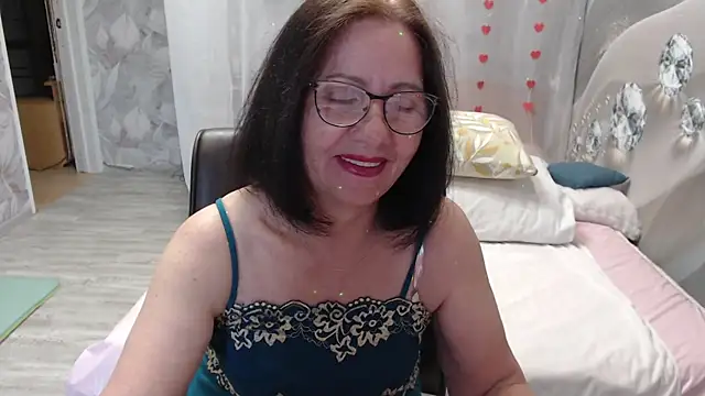 Snapshot of OlgaHottie chatting on July 2, 2026, 11:44 pm OlgaHottie online show from July 2, 2026, 11:44 pm