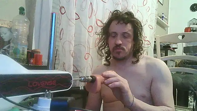 Snapshot of cyril020202 chatting on March 2, 2026, 12:11 am cyril020202 online show from March 2, 2026, 12:11 am