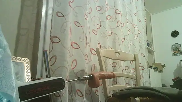 Snapshot of cyril020202 chatting on December 22, 2025, 8:36 am cyril020202 online show from December 22, 2025, 8:36 am