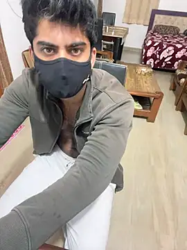 Snapshot of John_desihunk chatting on December 15, 2024, 12:49 pm John desihunk online show from December 15, 2024, 12:49 pm