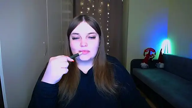 Emaaa ua online show from December 21, 2025, 6:20 pm