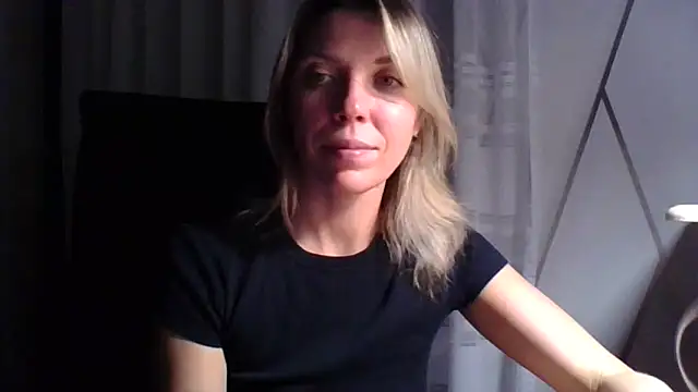 Snapshot of VelvetLove287 chatting on November 15, 2025, 3:05 pm VelvetLove287 online show from November 15, 2025, 3:05 pm