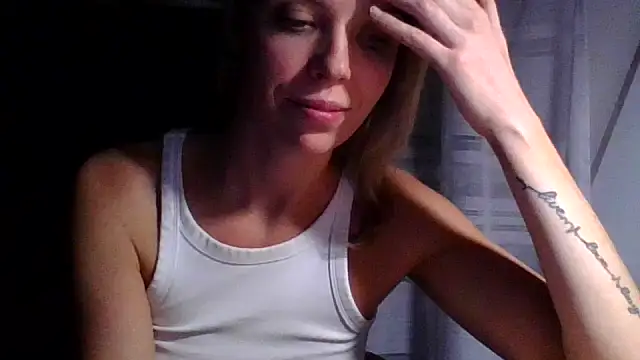 Snapshot of VelvetLove287 chatting on November 26, 2025, 8:53 pm VelvetLove287 online show from November 26, 2025, 8:53 pm