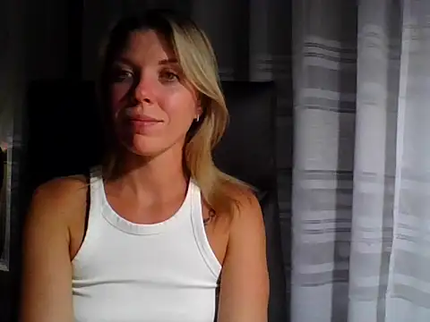 Snapshot of VelvetLove287 chatting on September 8, 2025, 7:02 pm VelvetLove287 online show from September 8, 2025, 7:02 pm