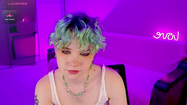 Snapshot of School_Love chatting on January 20, 2025, 4:12 pm School Love online show from January 20, 2025, 4:12 pm