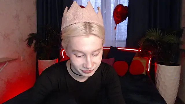 EnigmaSee online show from March 11, 2026, 1:54 am