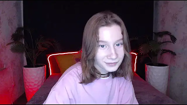 Snapshot of EnigmaSee chatting on February 8, 2025, 11:33 am EnigmaSee online show from February 8, 2025, 11:33 am