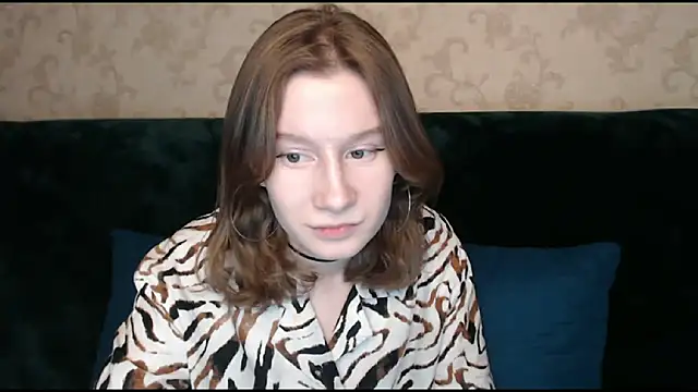 Snapshot of EnigmaSee chatting on March 22, 2025, 12:57 pm EnigmaSee online show from March 22, 2025, 12:57 pm