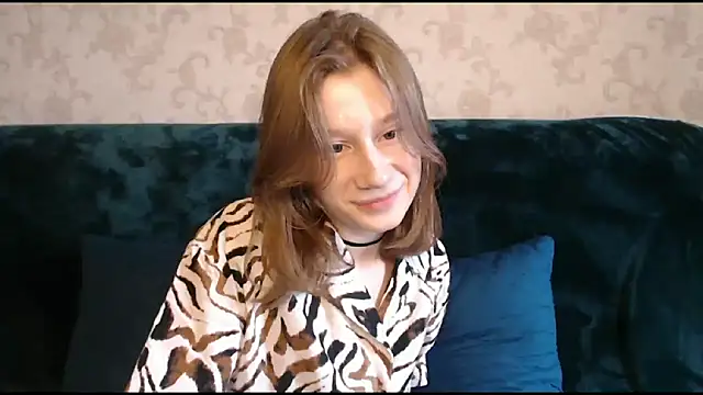 Snapshot of EnigmaSee chatting on March 22, 2025, 6:11 am EnigmaSee online show from March 22, 2025, 6:11 am