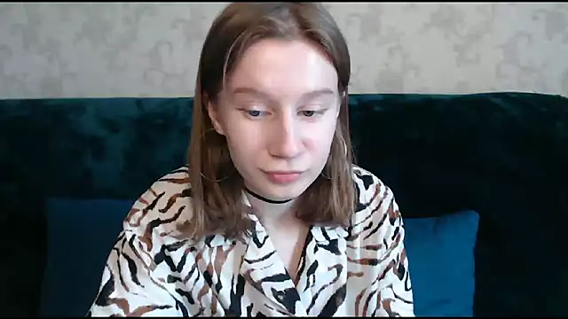Snapshot of EnigmaSee chatting on March 22, 2025, 9:13 am EnigmaSee online show from March 22, 2025, 9:13 am
