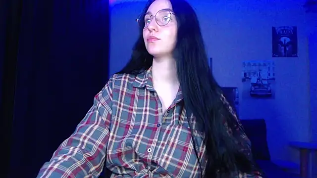 Fluffy Tiffy online show from November 24, 2025, 12:10 am