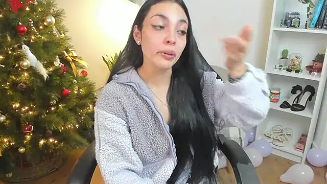 Snapshot of _BellaEvans_ chatting on November 28, 2025, 12:38 pm BellaEvans online show from November 28, 2025, 12:38 pm