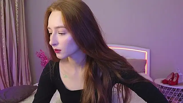 MichaDenver online show from November 19, 2025, 4:18 pm