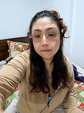 Snapshot of Mia_Ruiz chatting on November 20, 2025, 3:07 am Mia Ruiz online show from November 20, 2025, 3:07 am