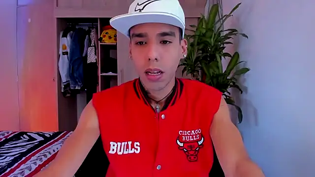 aldrinwhite online show from December 20, 2025, 3:48 pm