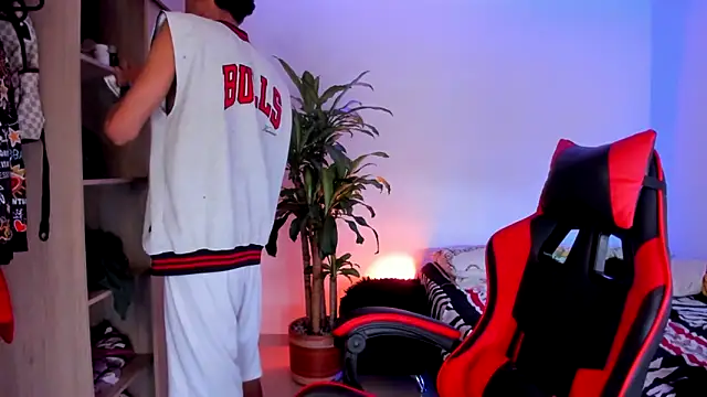 aldrinwhite online show from March 3, 2026, 5:09 pm