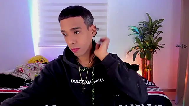 Snapshot of aldrinwhite chatting on October 28, 2025, 3:55 pm aldrinwhite online show from October 28, 2025, 3:55 pm