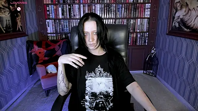 Medusa  Gorgona online show from April 17, 2026, 1:47 pm