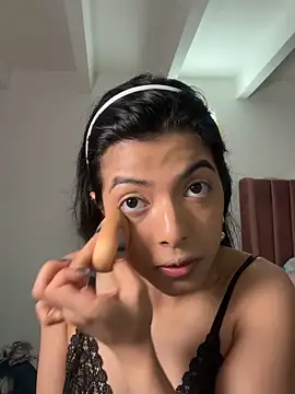 Chrishell  online show from March 10, 2026, 4:27 am