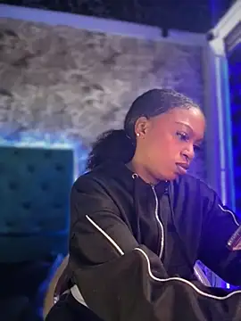 Snapshot of Melany_Williams chatting on November 20, 2025, 12:50 pm Melany Williams online show from November 20, 2025, 12:50 pm