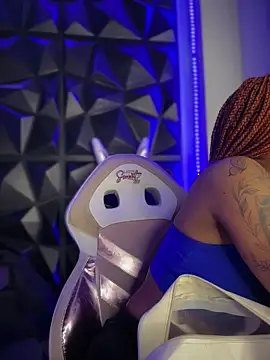 Snapshot of Melany_Williams chatting on November 30, 2025, 1:12 pm Melany Williams online show from November 30, 2025, 1:12 pm