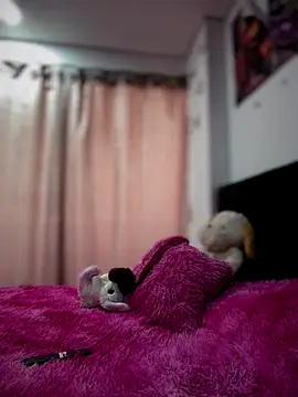 Snapshot of Melany_Williams chatting on December 15, 2025, 12:33 pm Melany Williams online show from December 15, 2025, 12:33 pm