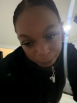 Snapshot of Melany_Williams chatting on November 15, 2025, 2:10 pm Melany Williams online show from November 15, 2025, 2:10 pm