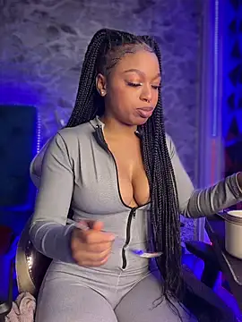 Snapshot of Melany_Williams chatting on February 13, 2026, 1:11 pm Melany Williams online show from February 13, 2026, 1:11 pm